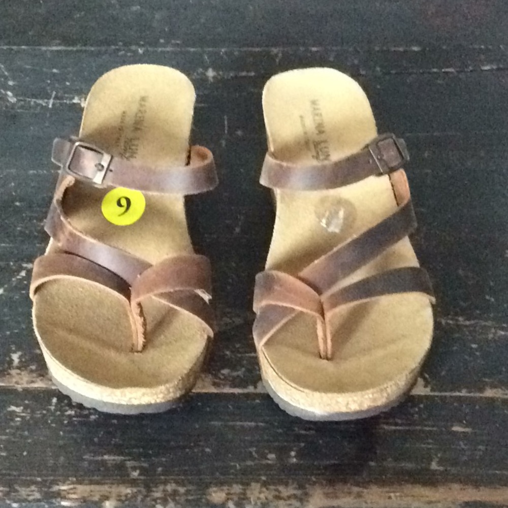 Wedge sandals